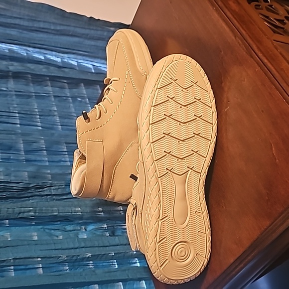 Shoes - suede sneakers. New just has no tags - Picture 3 of 6